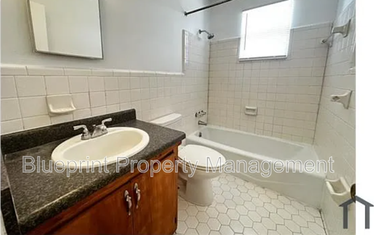 1113 Elm Ave #C - Photo 7 of 7