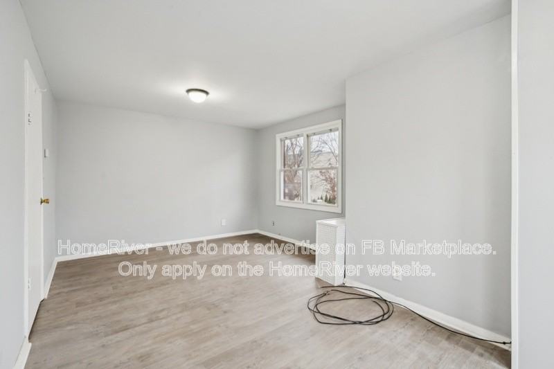 366 Oswald Pl - Photo 6 of 27