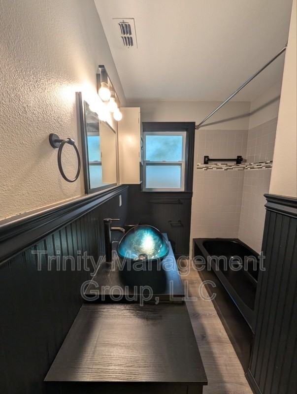 16252 Hurban St - Photo 7 of 10