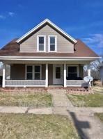 featured image of 230 Lewis St