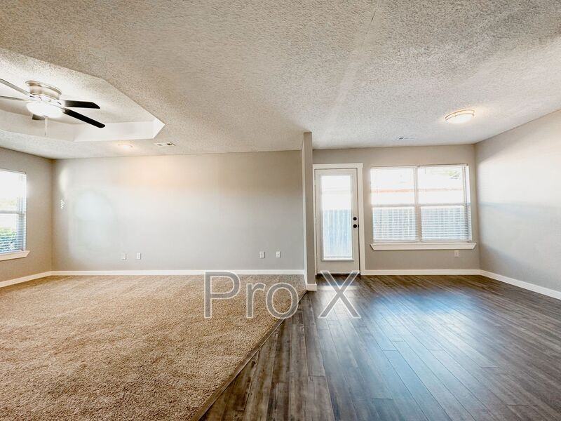 1446 N Dawn Dr - Photo 4 of 49