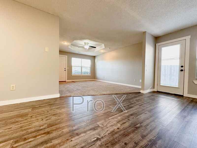 1446 N Dawn Dr - Photo 7 of 49