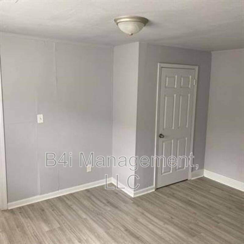 1324 Drewery Ave - Photo 6 of 17