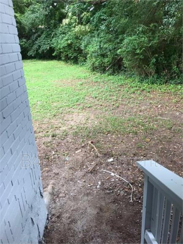 4569 Mitchell St - Photo 3 of 15