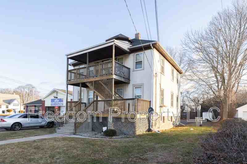 120 Whiting St. Plainville1St Floor - Photo 6 of 19