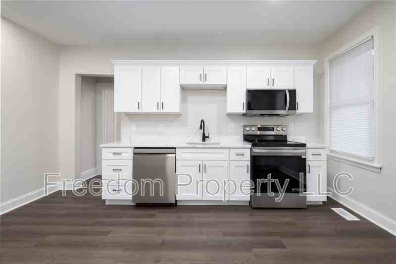 120 Whiting St. Plainville1St Floor - Photo 2 of 19