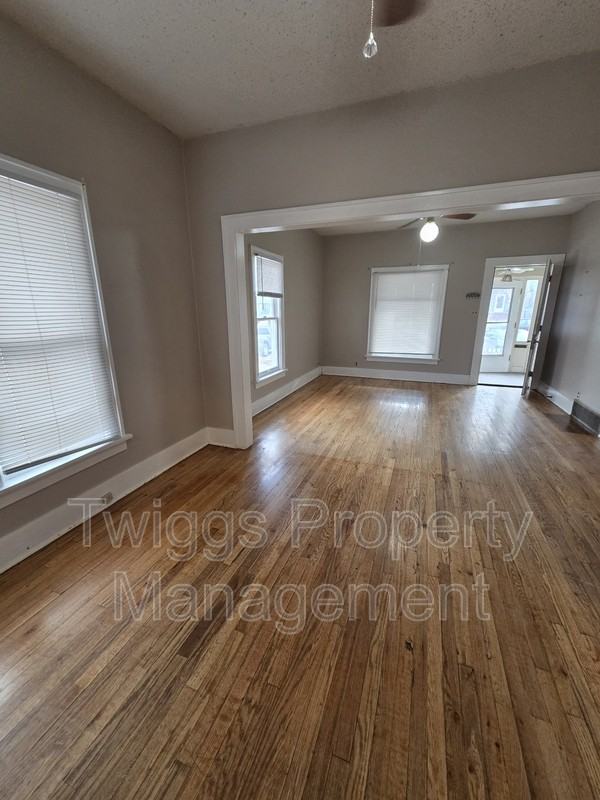 814 Saint Cloud St - Photo 4 of 9