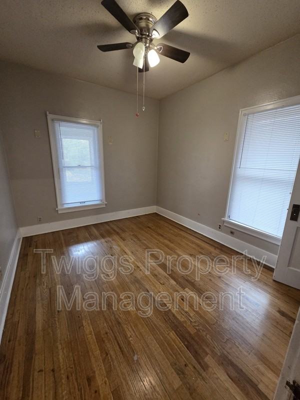 814 Saint Cloud St - Photo 5 of 9