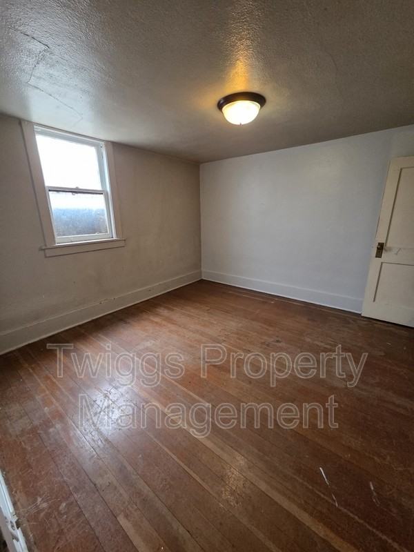 814 Saint Cloud St - Photo 6 of 9