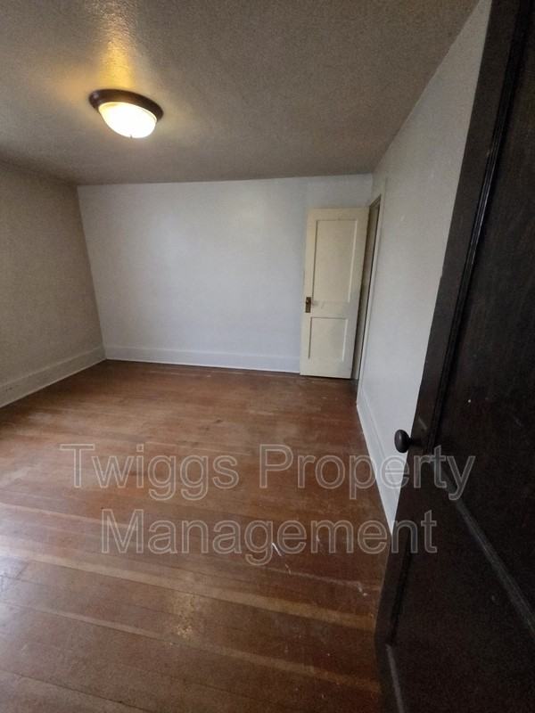 814 Saint Cloud St - Photo 7 of 9