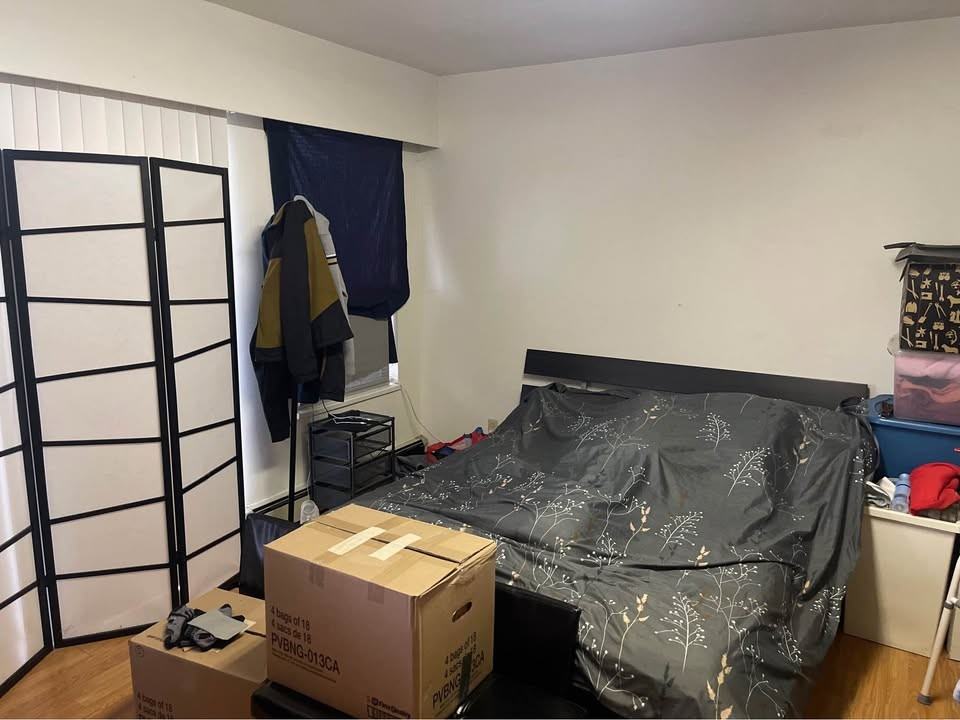 3218 East 45th Avenue - Photo 3 of 8