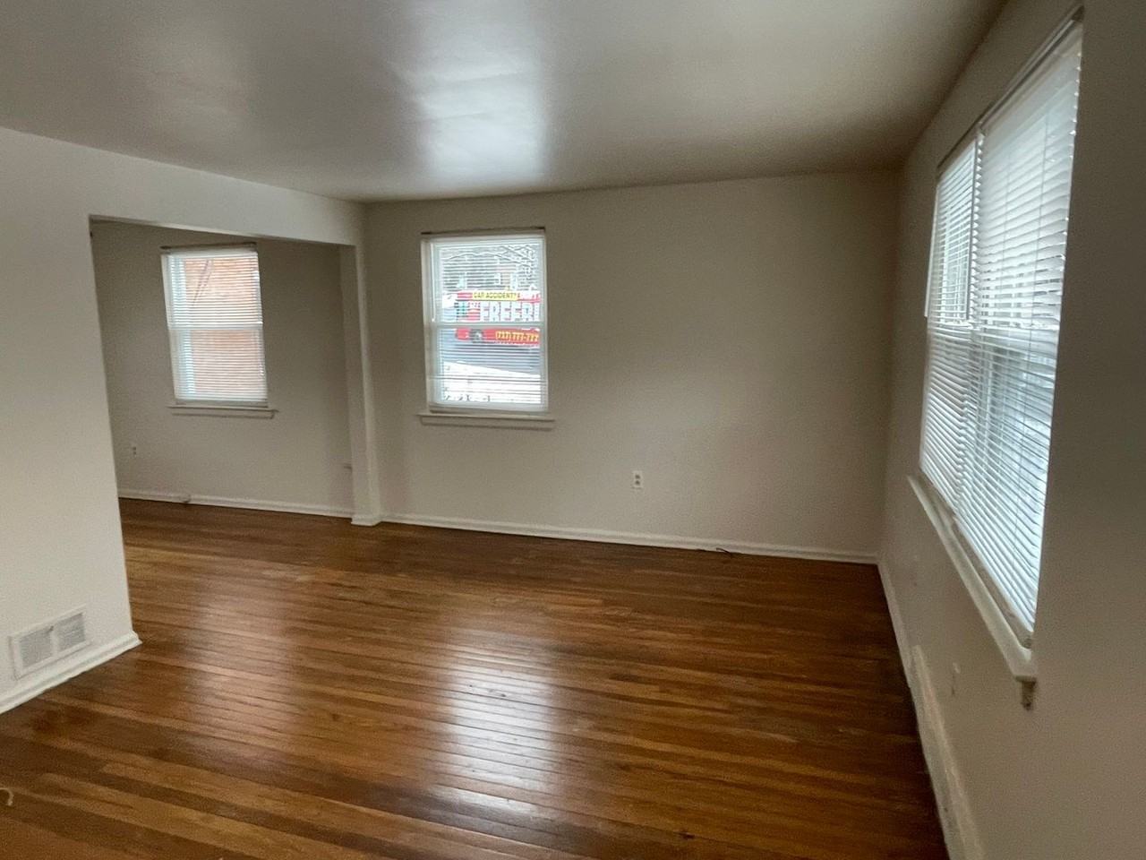 2751 Wilson Pkwy - Photo 5 of 22