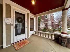 featured image of 320 Madison Ave Se