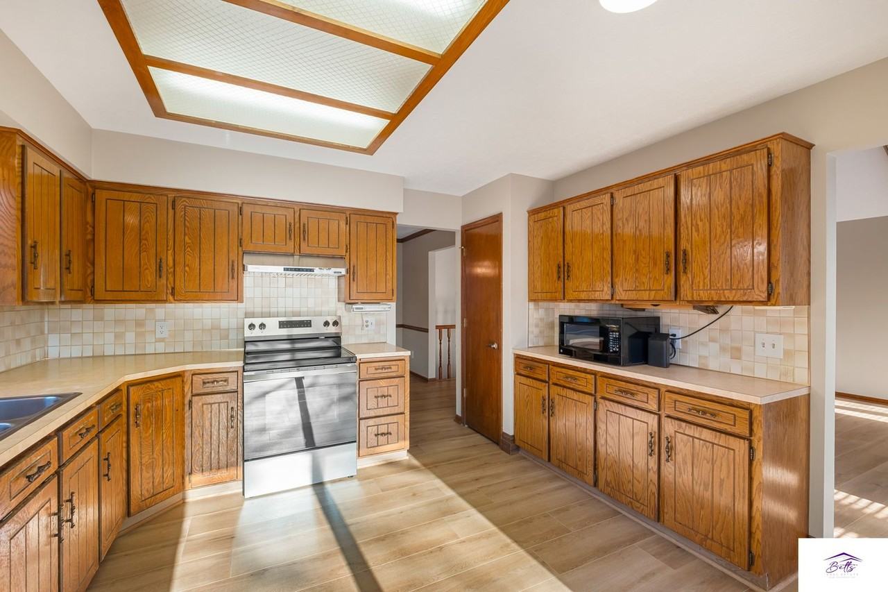 3717 Burr Oak Dr - Photo 6 of 25