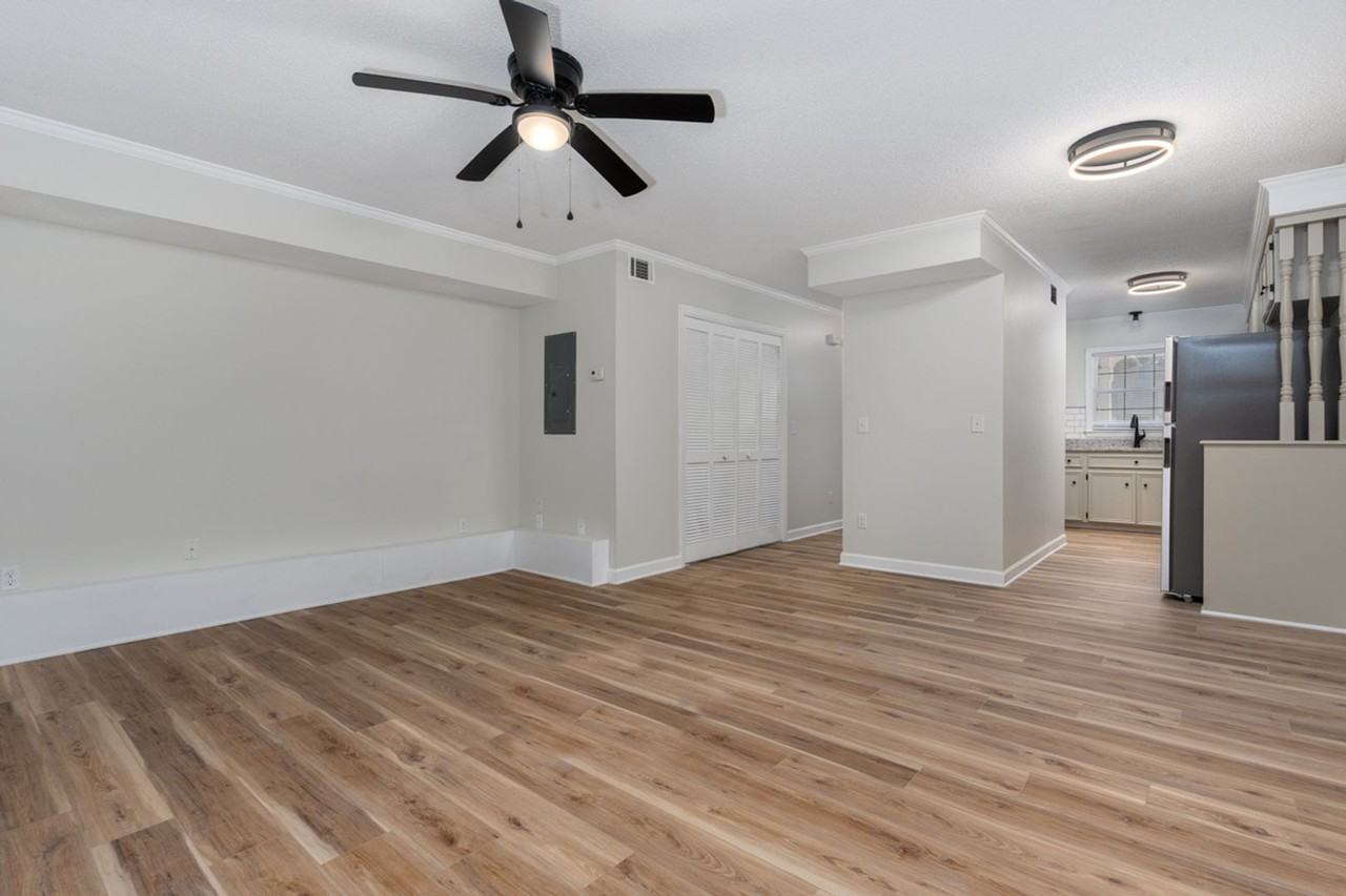 810 Augusta St - Photo 5 of 13