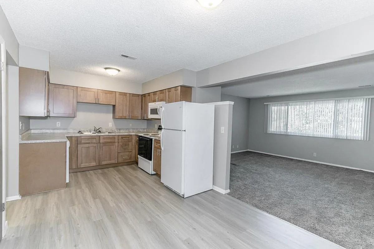 438 South 27th Street - Photo 2 of 7