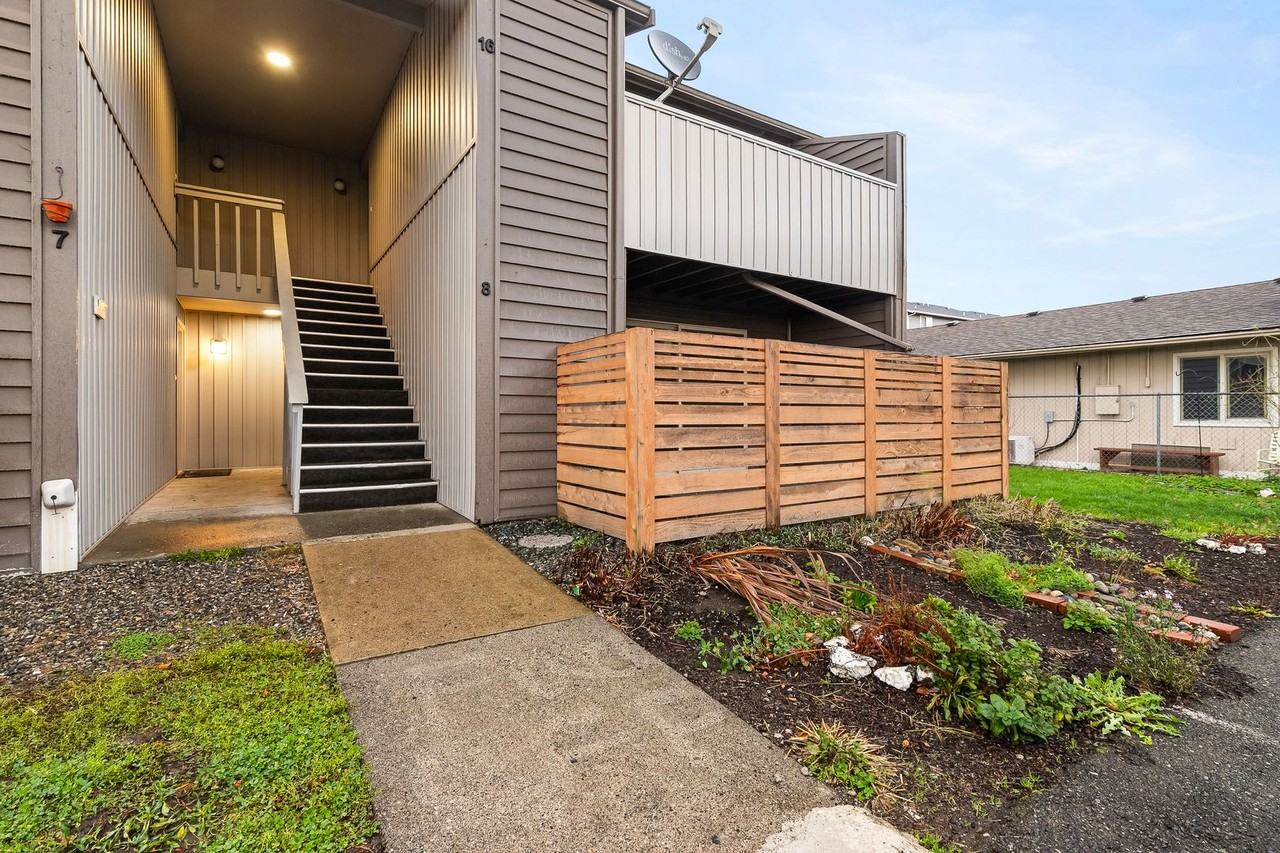 Fairview Apartments - Photo 2 of 21