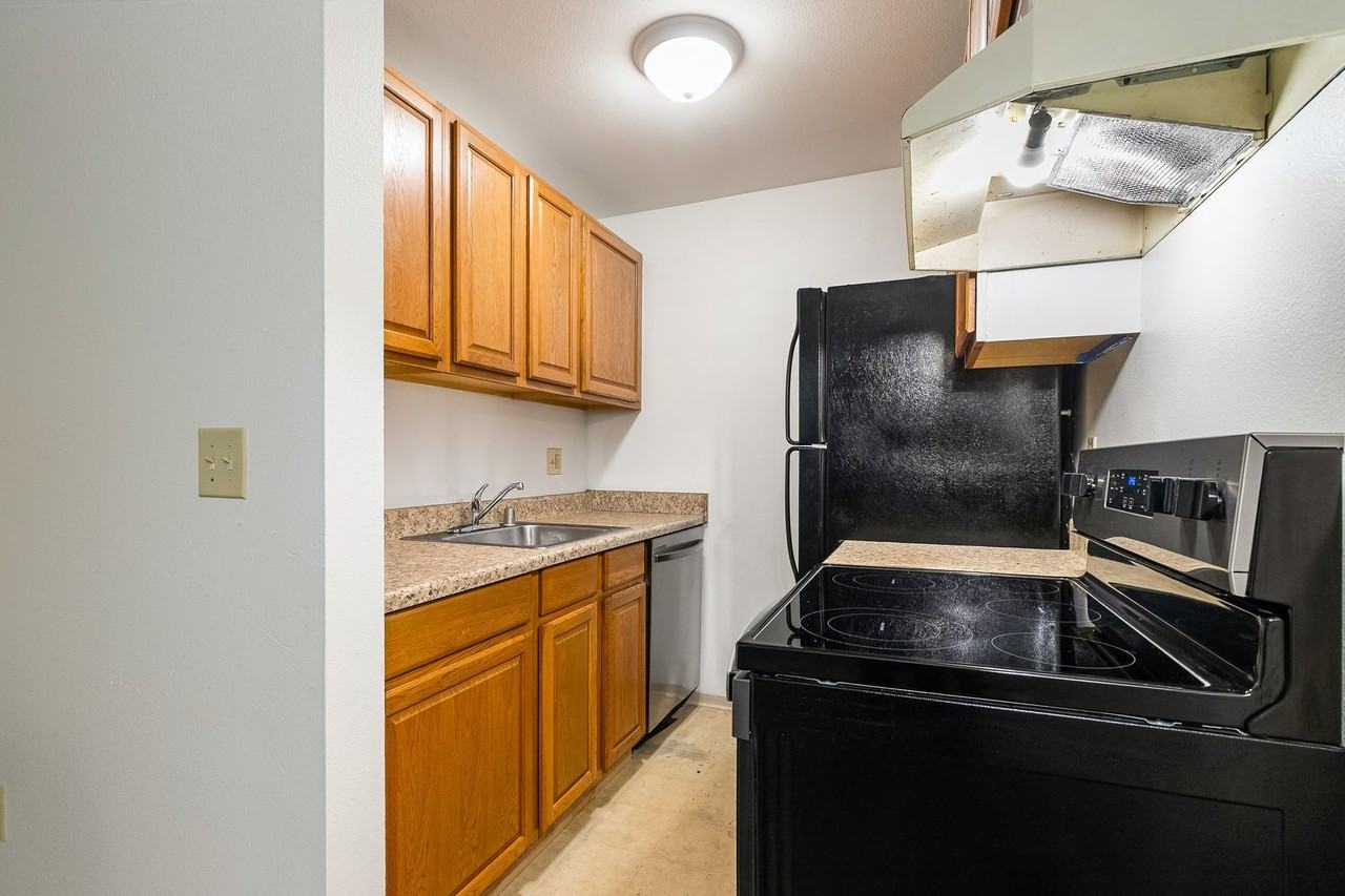 Fairview Apartments - Photo 7 of 21