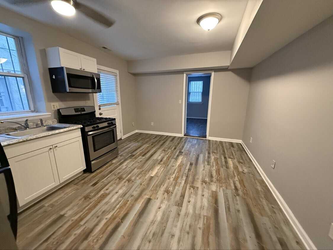 Centre Properties - Photo 2 of 7