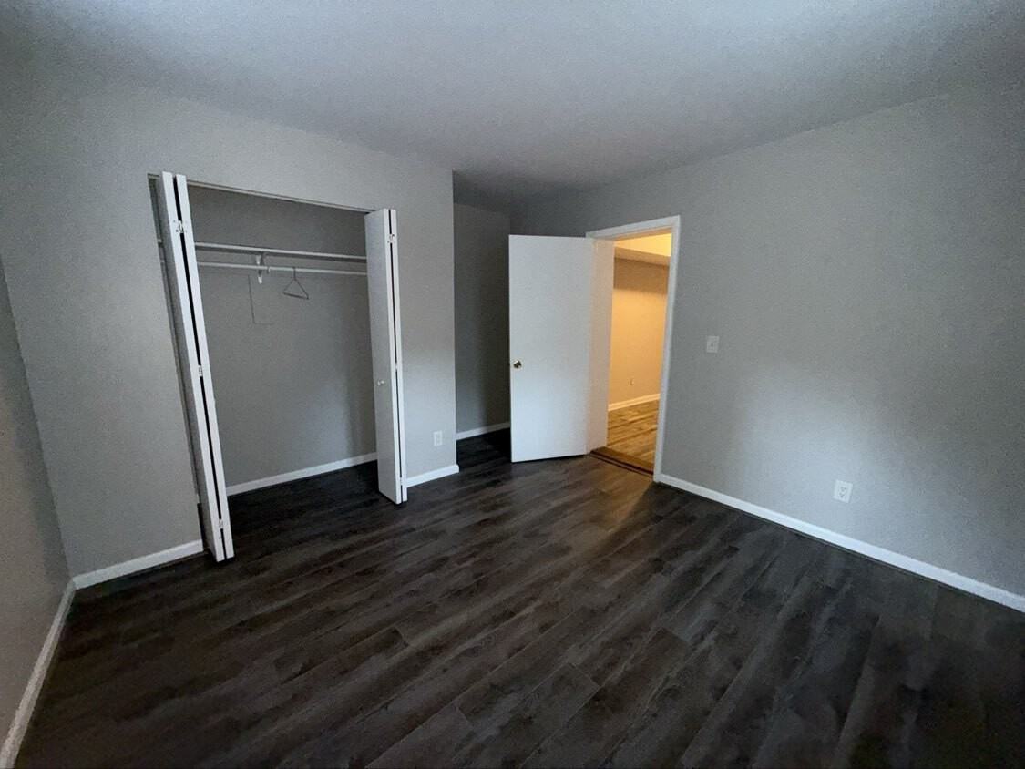 Centre Properties - Photo 4 of 7