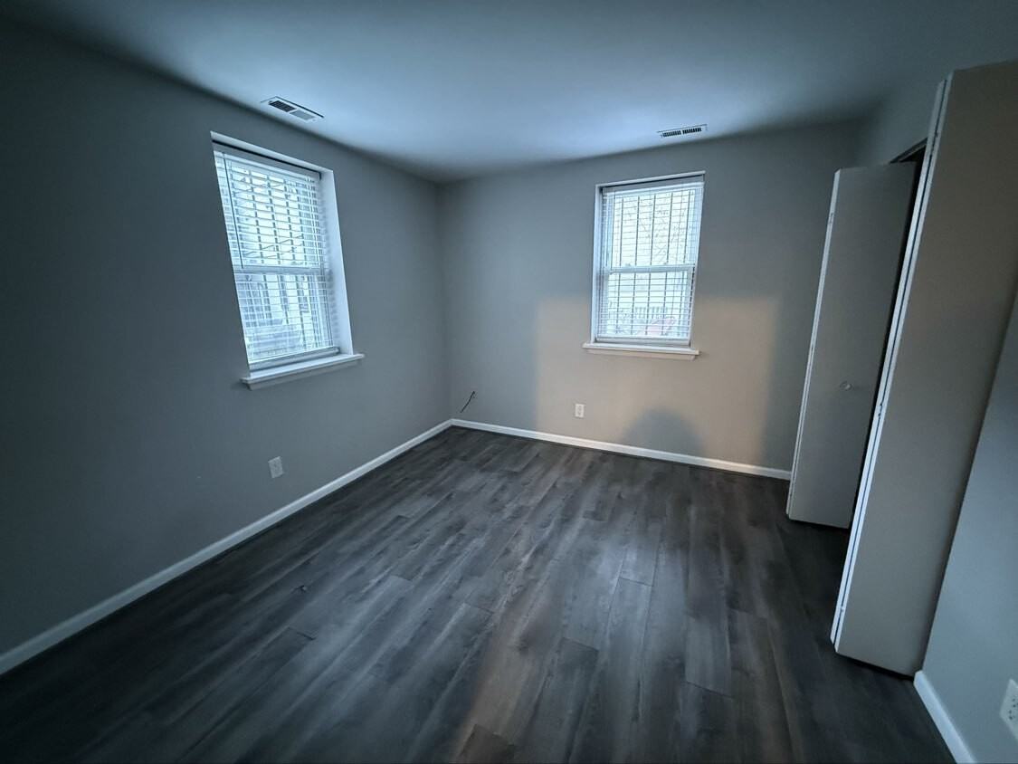 Centre Properties - Photo 5 of 7