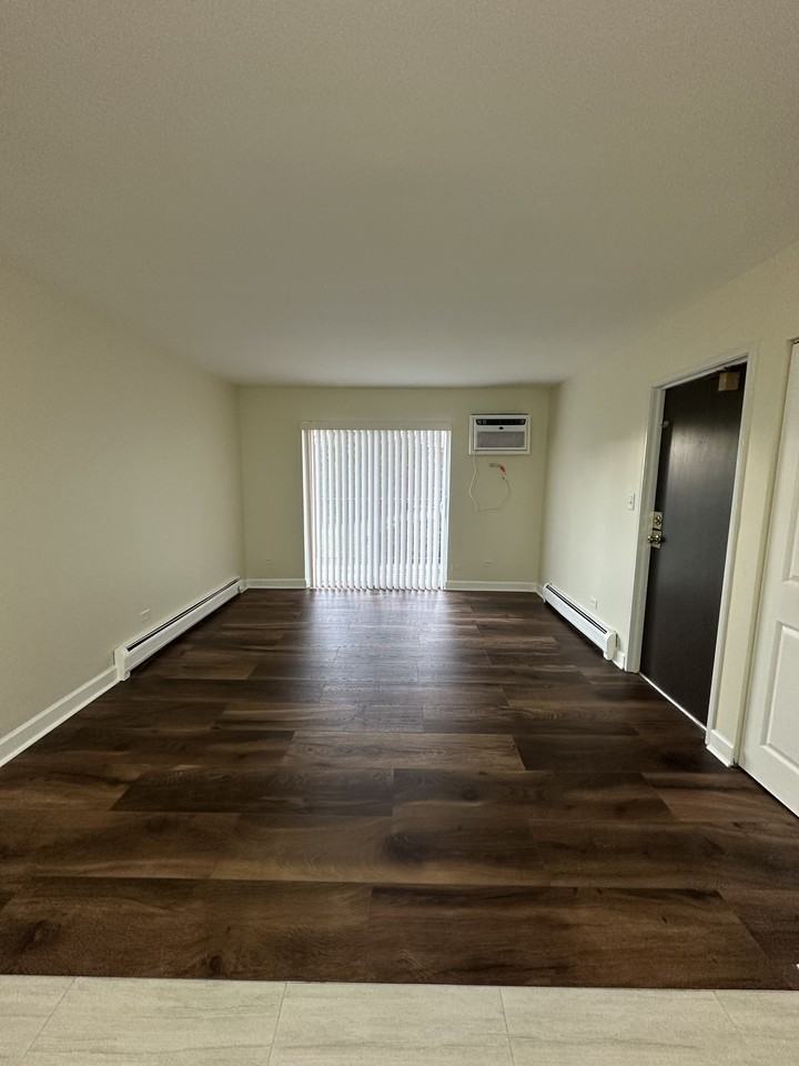 705 Court of Spruce - Photo 5 of 9