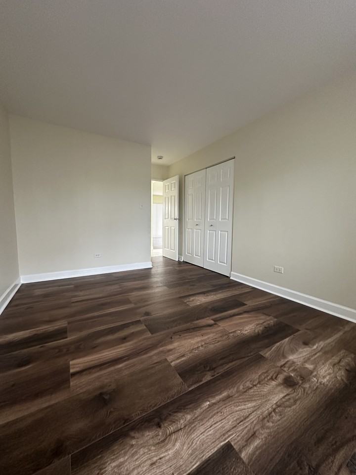 705 Court of Spruce - Photo 6 of 9