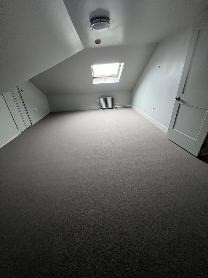 172 Pine Street - Photo 5 of 9