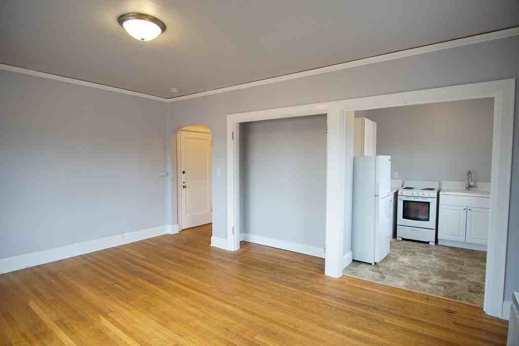 1634 Ne 41st Ave #8 - Photo 5 of 13