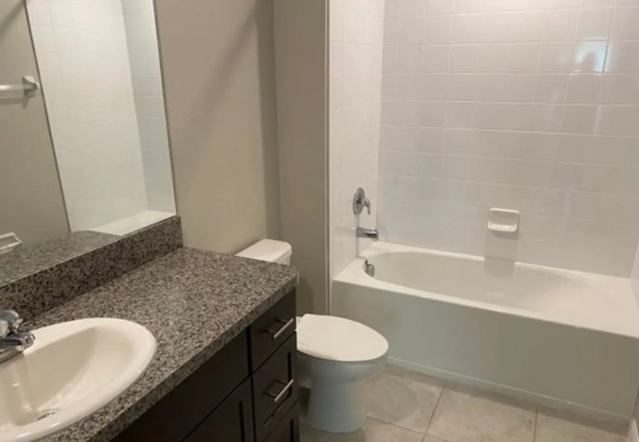 16628 Delia St - Photo 7 of 20