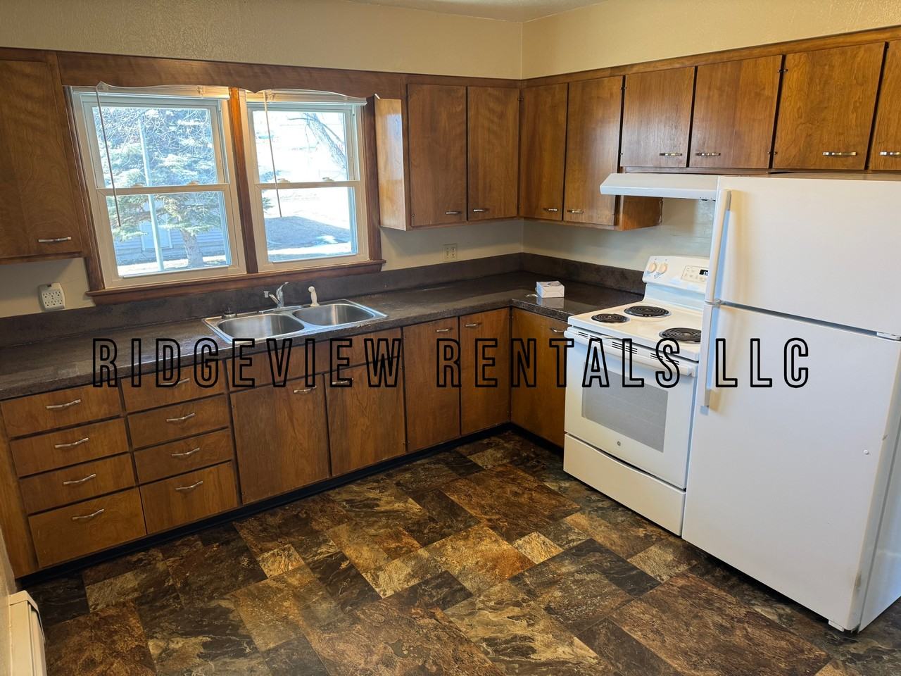 636 11th Ave Sw #2 - Photo 2 of 12