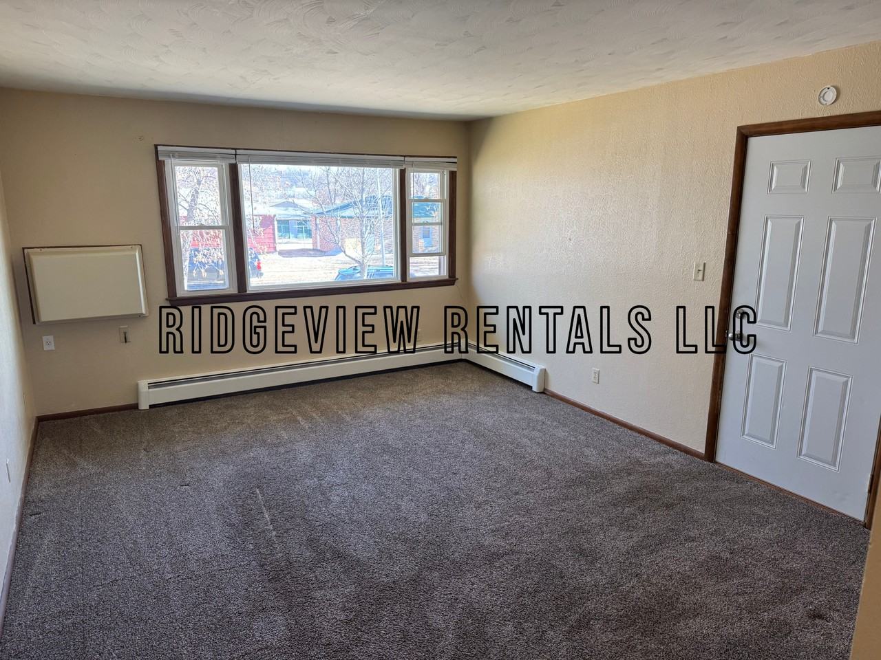 636 11th Ave Sw #2 - Photo 3 of 12