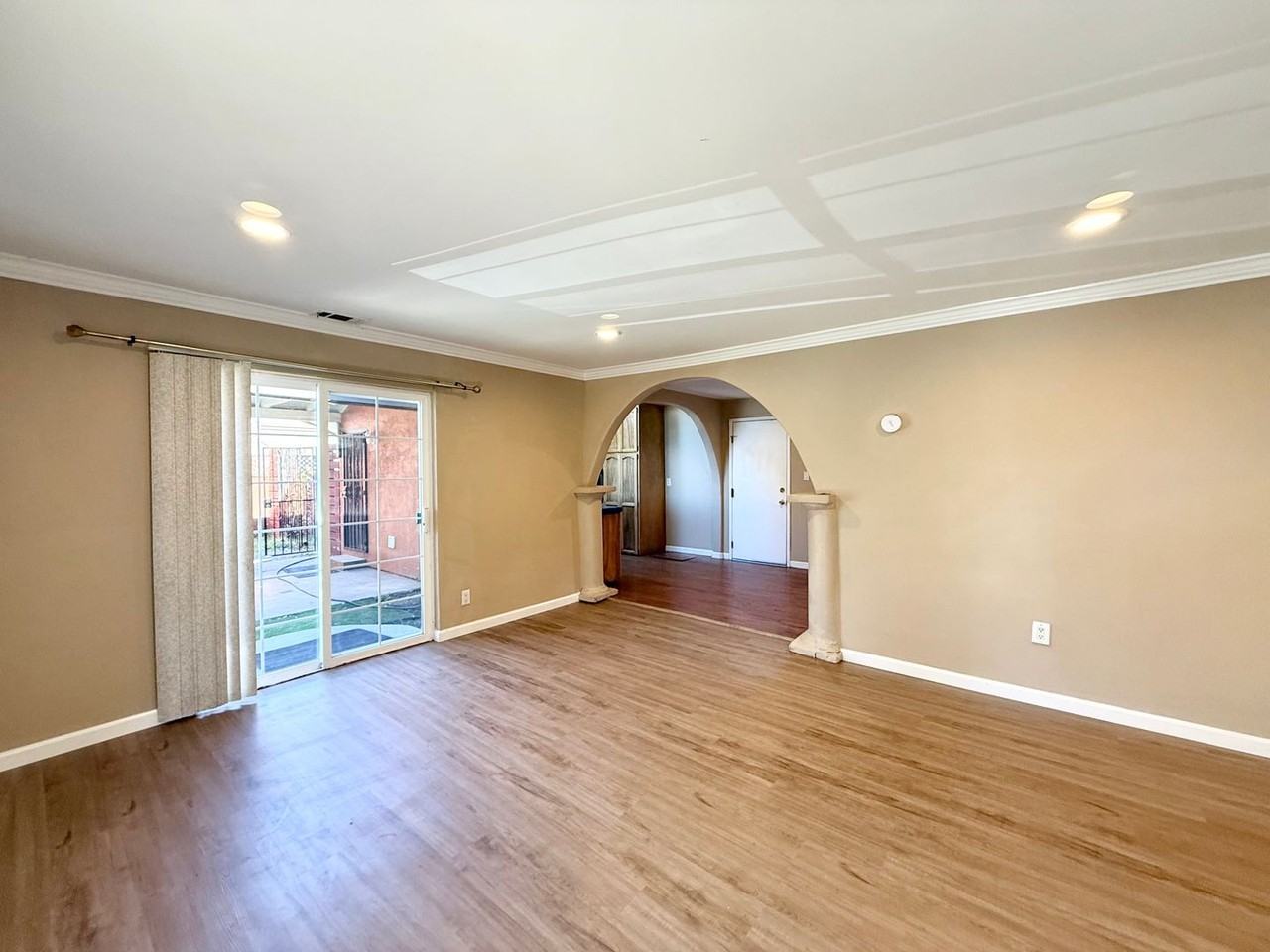 16160 Keith Way - Photo 2 of 10