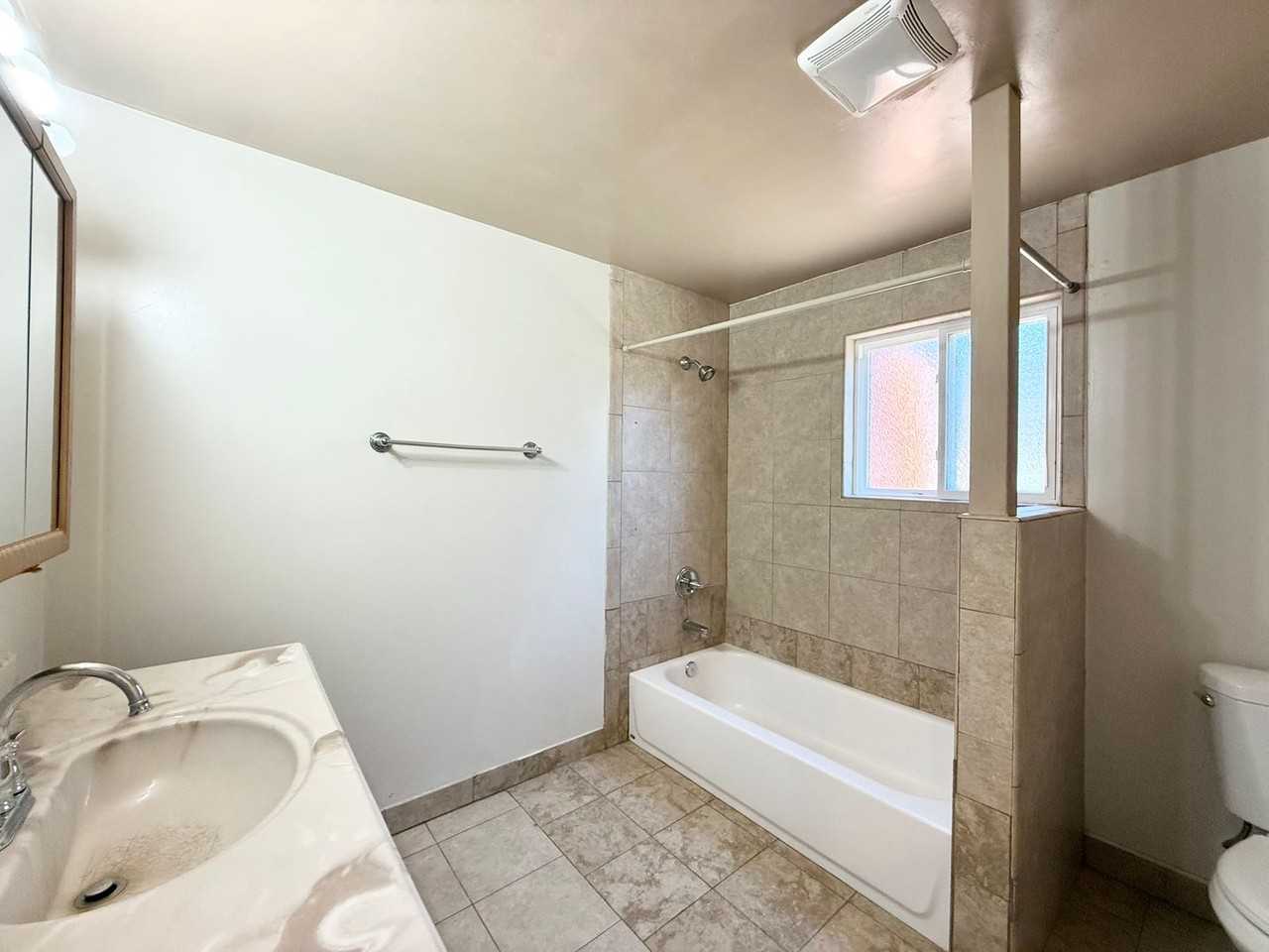 16160 Keith Way - Photo 7 of 10