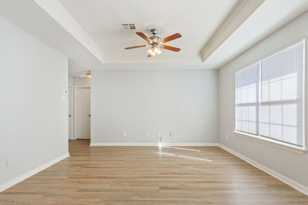 10316 Hyacinth Ln #B - Photo 7 of 25