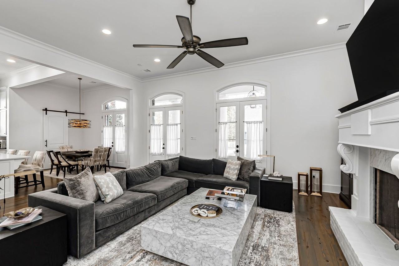 3151 Pointe Marie Dr - Photo 3 of 20