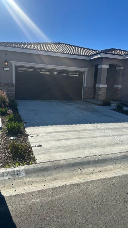 1739 Plume Ln - Photo 4 of 37