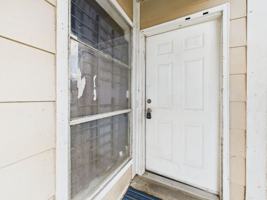 featured image of 102 N Marigny Cir