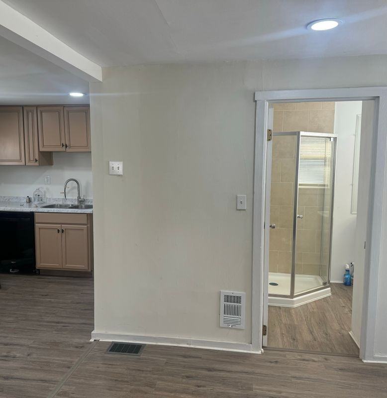 752 Norwood Rd - Photo 2 of 22