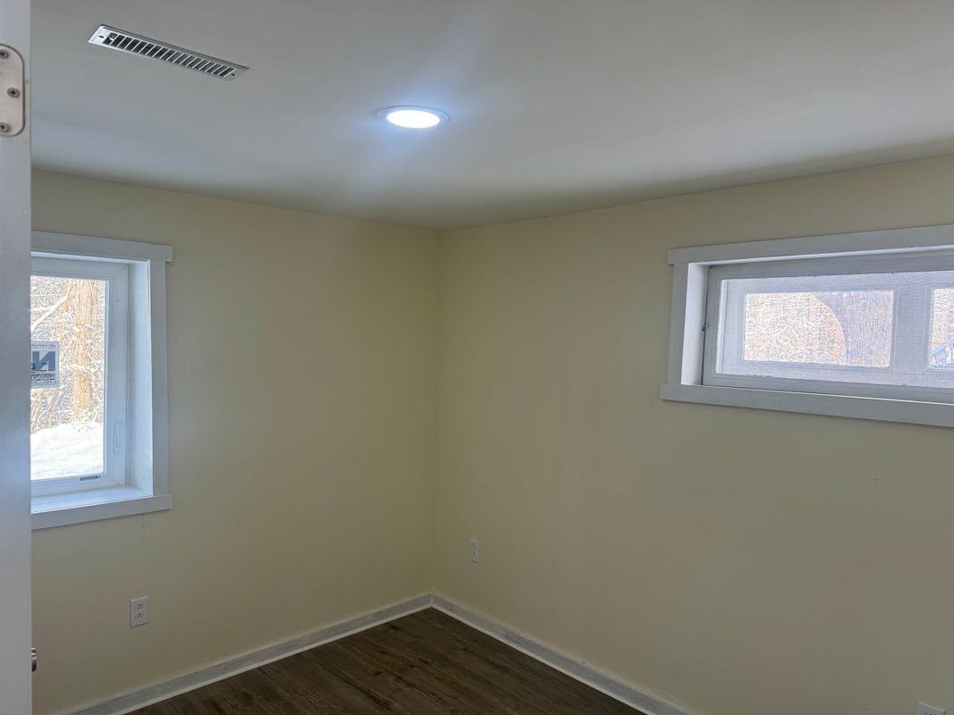 752 Norwood Rd - Photo 3 of 22