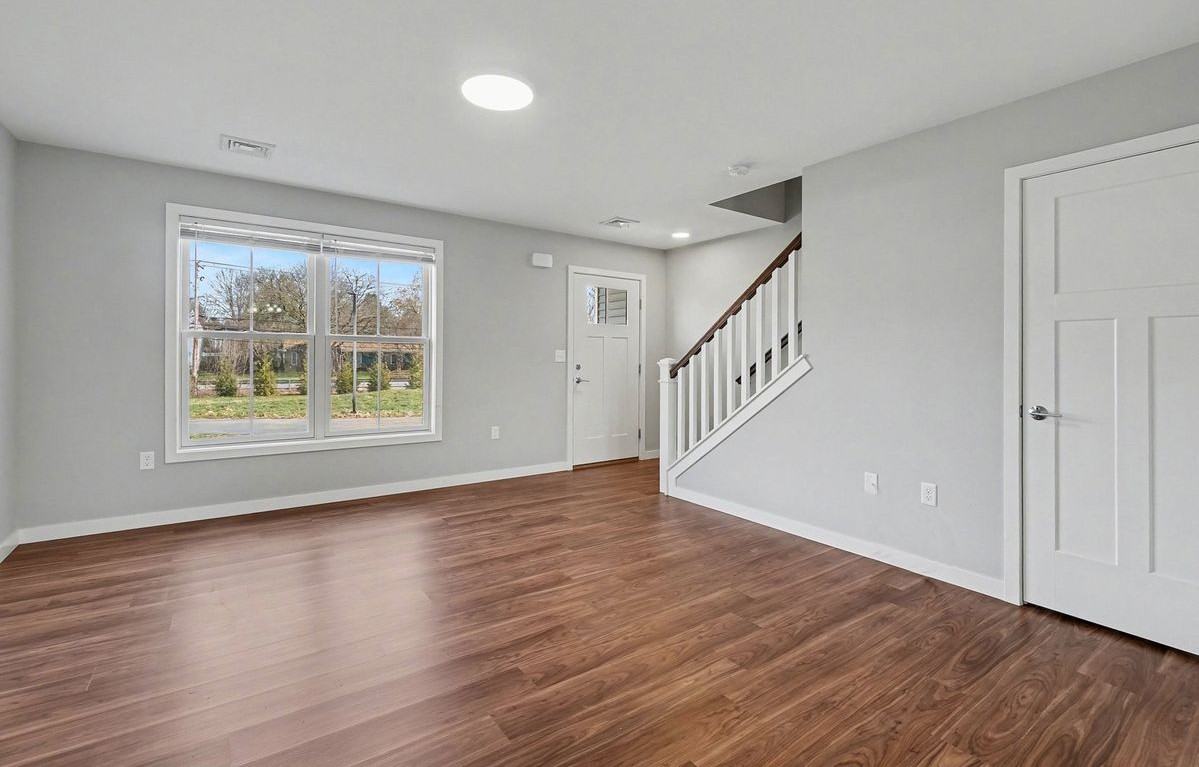 120 Hart Ln - Photo 5 of 16