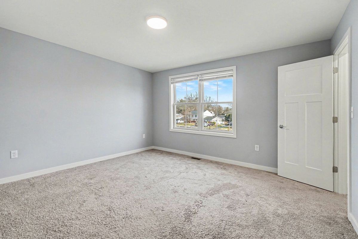 120 Hart Ln - Photo 7 of 16