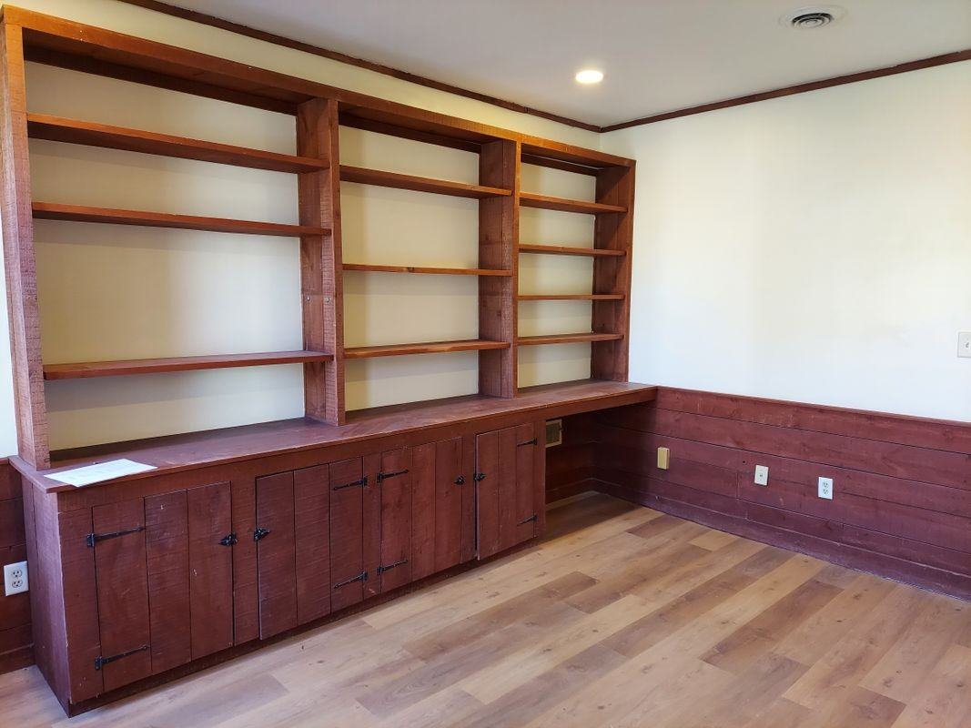 264 W Market St - Photo 3 of 8