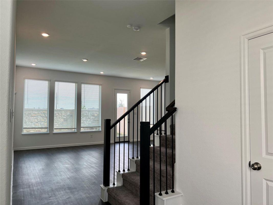 5719 Foggy Vine Ct - Photo 5 of 36