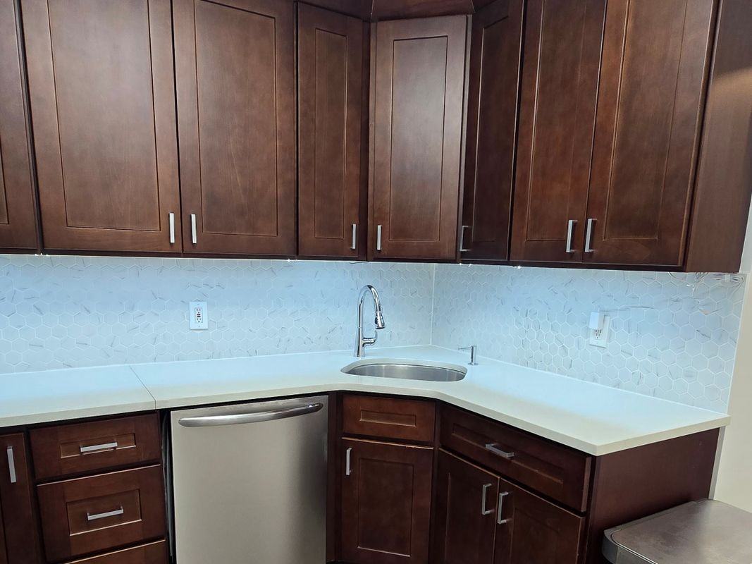 7411 85th Dr - Photo 7 of 18