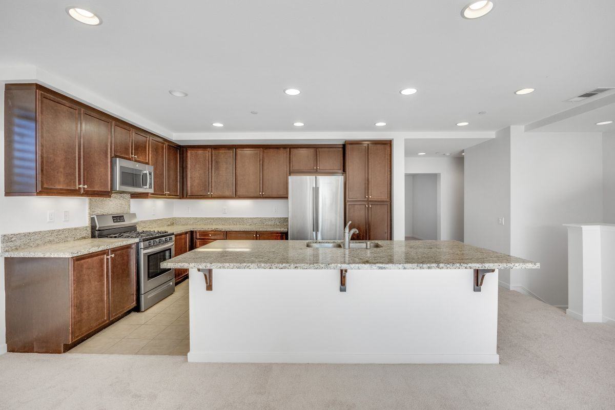 99 Walorf - Photo 5 of 34