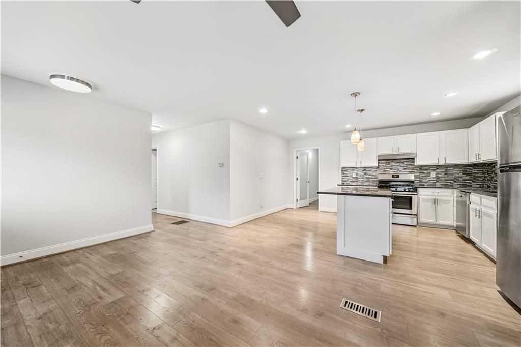 Tilson Ridge Ln - Photo 7 of 31