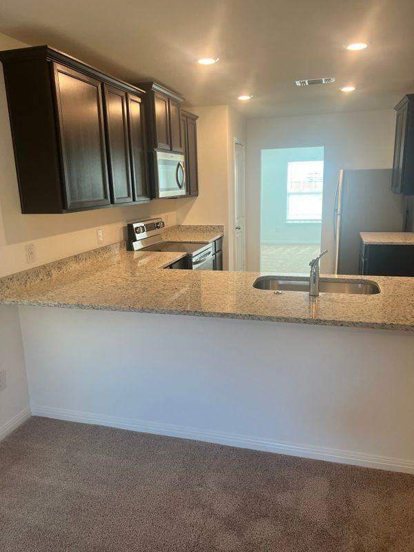 125 Maywood Ln - Photo 7 of 8