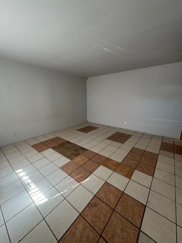 9131 Port Hudson St - Photo 3 of 22