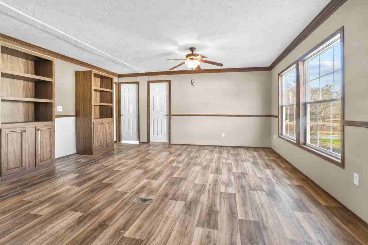 19222 Mclin Rd - Photo 2 of 14